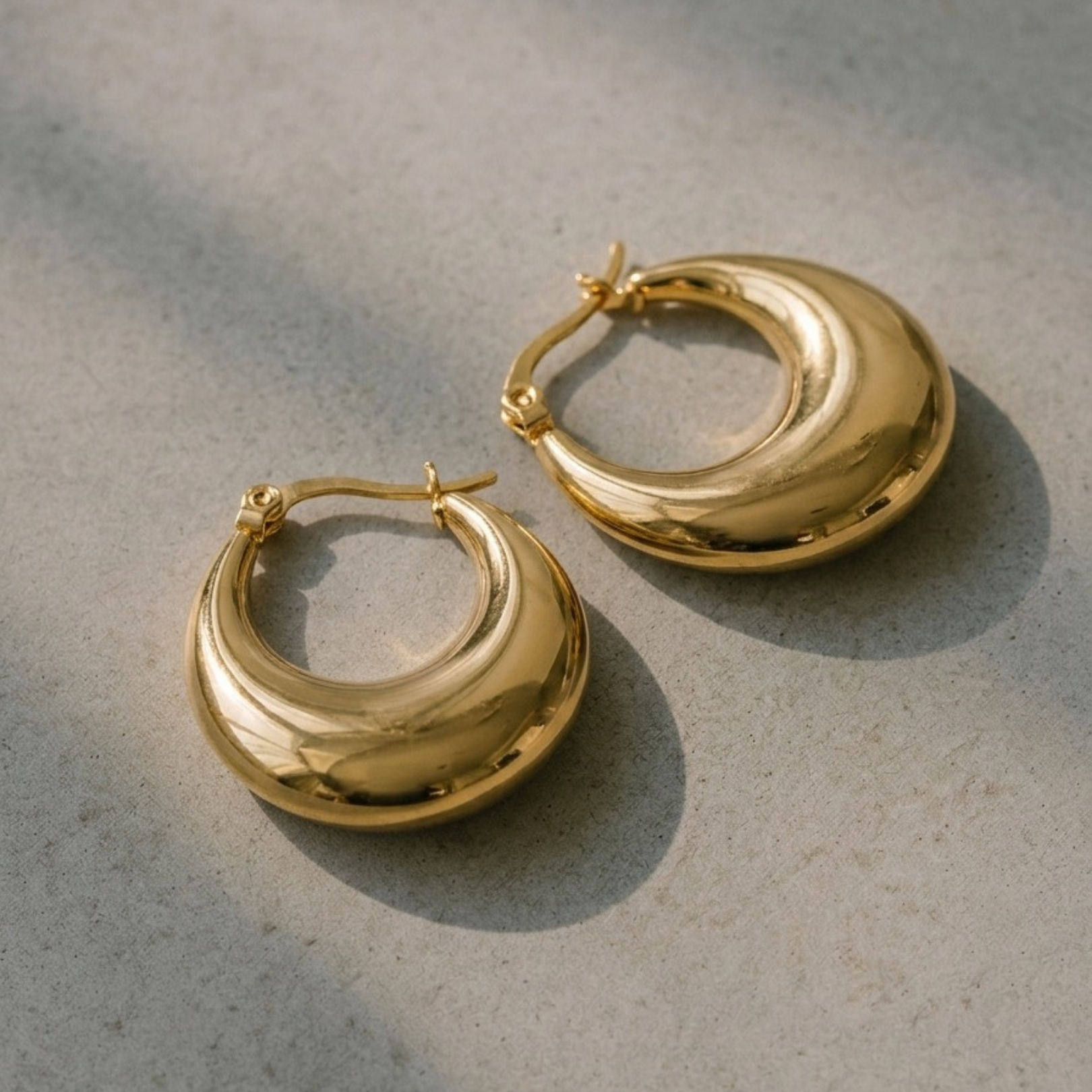 Oro pendientes modernos