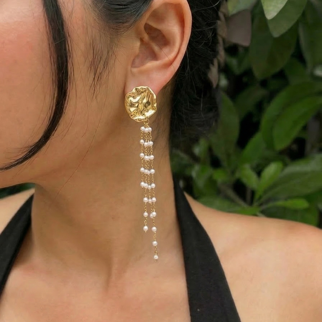 Pendientes Colgantes Dorados con Perlas
 clasica 2026